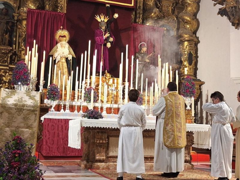 Predicación el primer día de Solemne&nbsp;Quinario