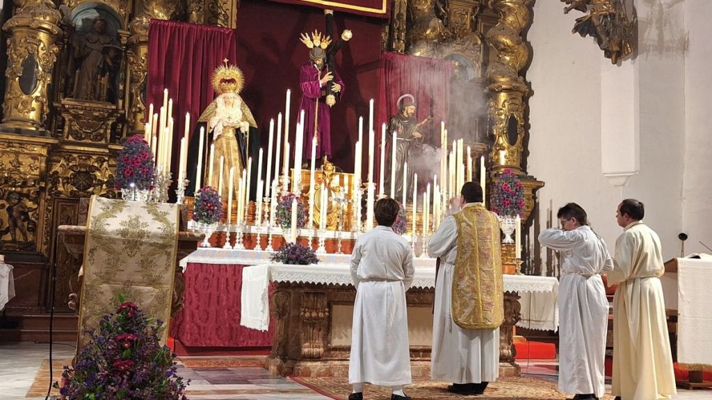 Predicación el primer día de Solemne&nbsp;Quinario