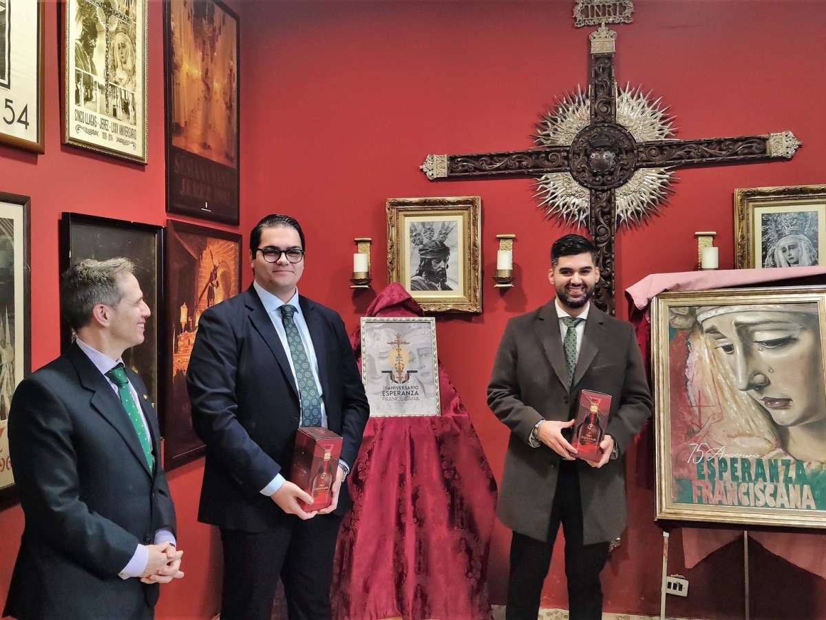 Presentados el cartel y logotipo conmemorativo del 75 Aniversario de la bendición de María Santísima de la&nbsp;Esperanza