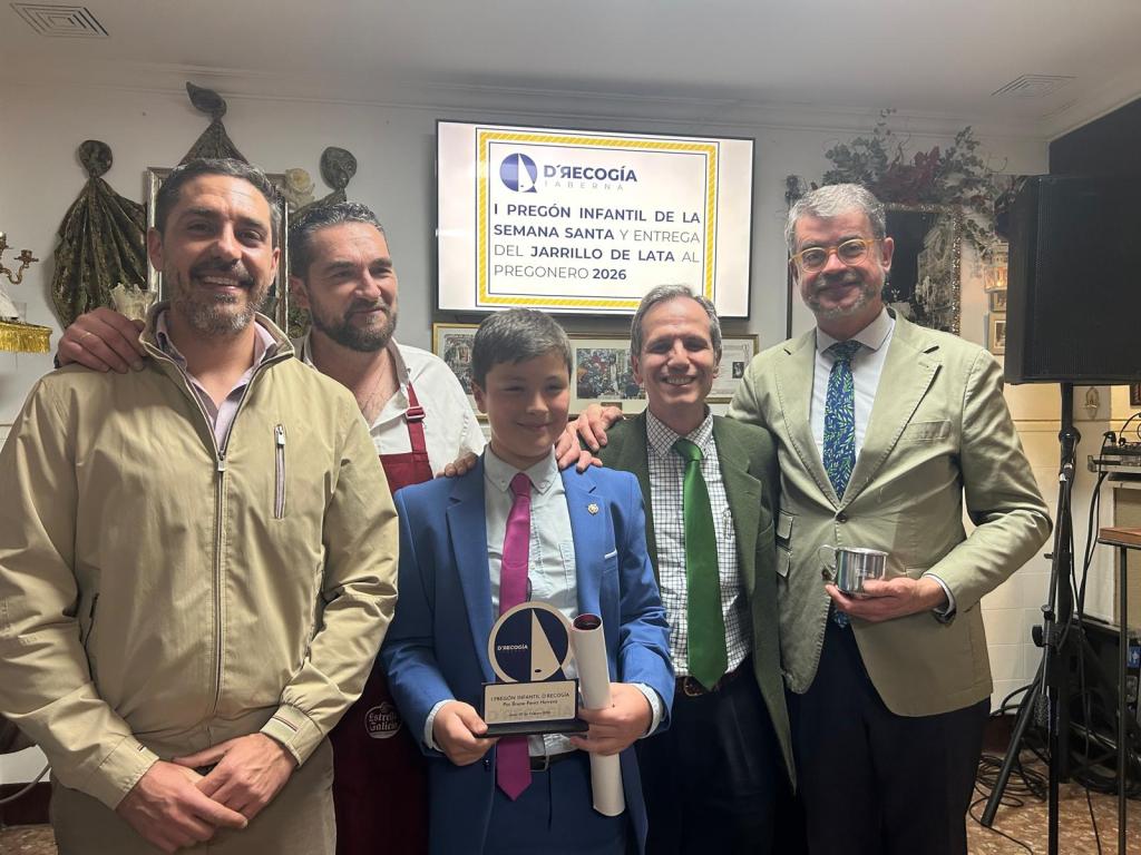 Nuestro jovencísimo hermano Bruno Pérez Herrera ofrece con gran éxito el primer Pregón Infantil de la Semana Santa de&nbsp;Jerez