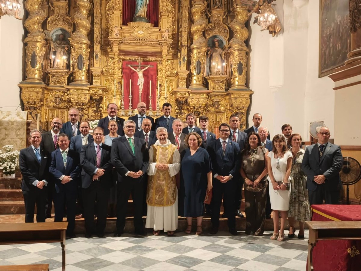 La nueva Junta de Gobierno de la Hermandad tomó posesión de sus&nbsp;cargos
